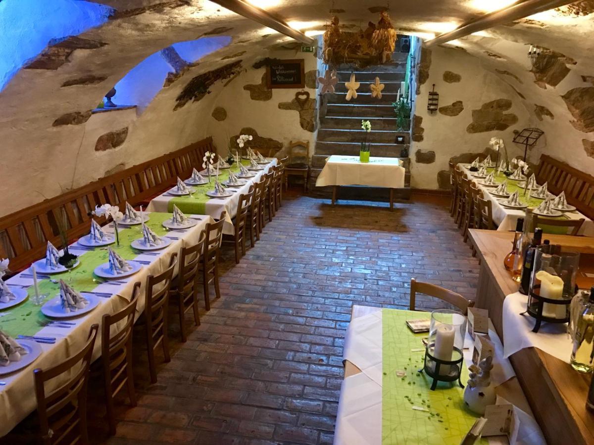 Landgasthaus "Zum Engel" Neuleiningen Екстериор снимка