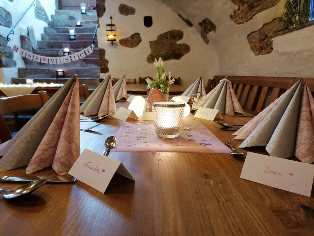 Landgasthaus "Zum Engel" Neuleiningen Екстериор снимка