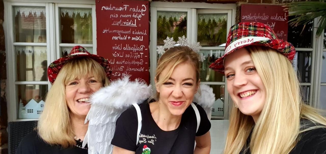 Landgasthaus "Zum Engel" Neuleiningen Екстериор снимка